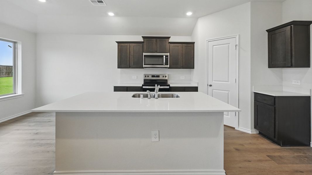 Furnished interior view inside a new home in Oak Valley Estates, Bullard (Image 8).