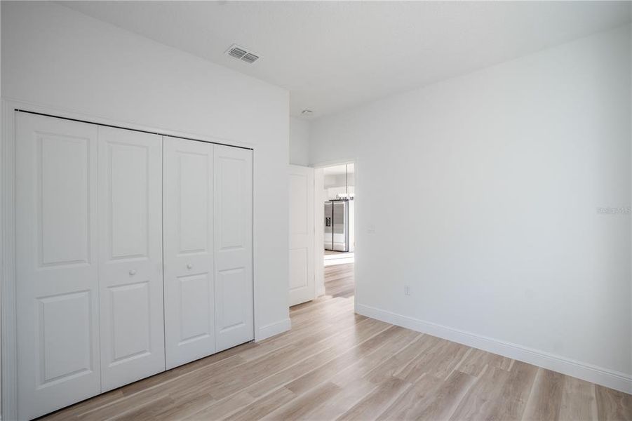 Spacious, unfurnished interior of a new home in , Ocala (Image 26).