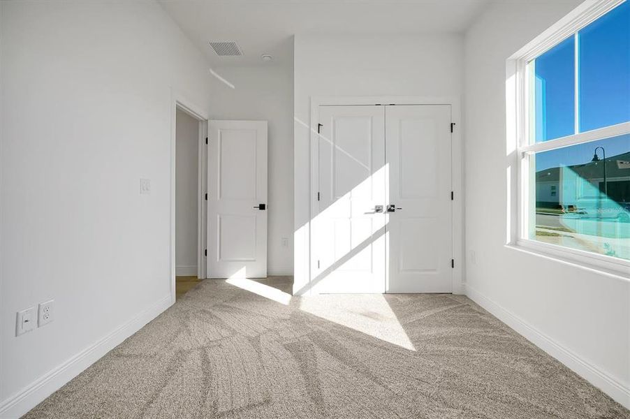 Spacious, unfurnished interior of a new home in Prairie Oaks, St. Cloud (Image 37).