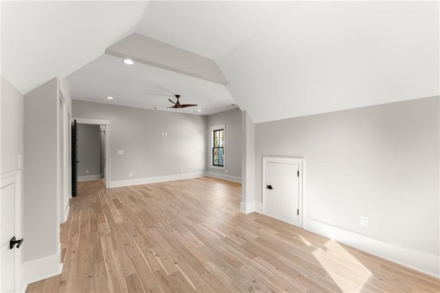 Spacious, unfurnished interior of a new home in , Dahlonega (Image 44).