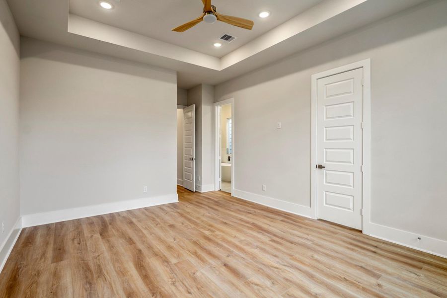 Spacious, unfurnished interior of a new home in , Houston (Image 30). Spacious, unfurnished interior of a new home in , Houston (Image 30).