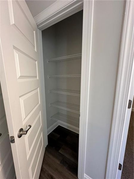 Spacious, unfurnished interior of a new home in Mirror Lake at South Harbour, Villa Rica (Image 27).