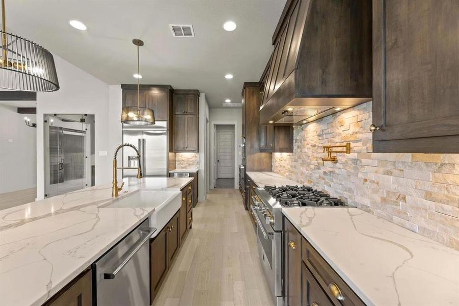 The Eastland II G Kitchen The Eastland II G Kitchen