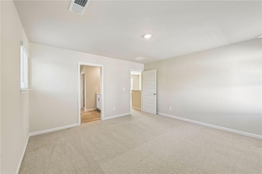 Spacious, unfurnished interior of a new home in Hemingway - Reserve Series, Cumming (Image 34). Spacious, unfurnished interior of a new home in Hemingway - Reserve Series, Cumming (Image 34).