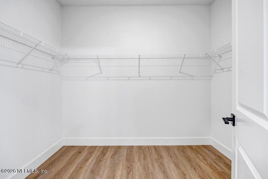 Spacious, unfurnished interior of a new home in , Jacksonville (Image 23).