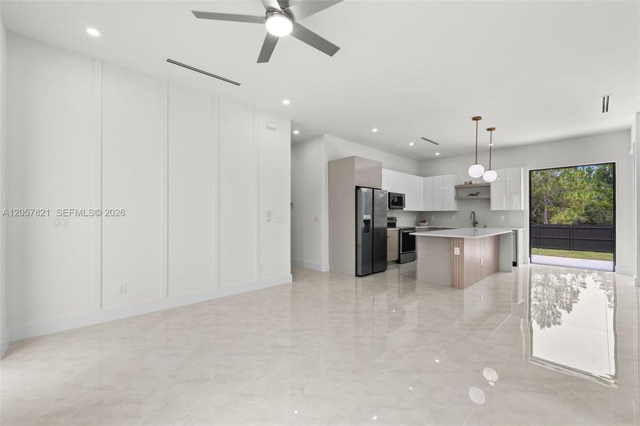 Spacious, unfurnished interior of a new home in , Lehigh Acres (Image 18). Spacious, unfurnished interior of a new home in , Lehigh Acres (Image 18).