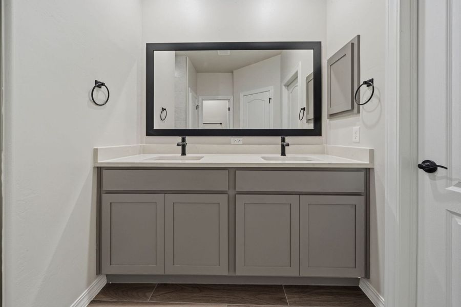 Representative furnished interior of a home built from the Texas Olive by View Homes in Emerald Estates, Horizon City (Image 15). Representative furnished interior of a home built from the Texas Olive by View Homes in Emerald Estates, Horizon City (Image 15).