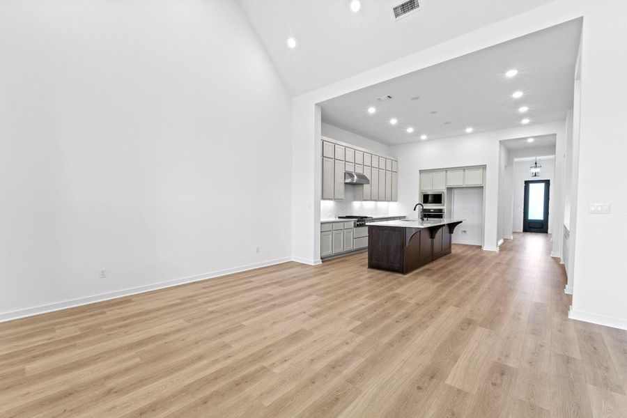 Image 32 of a home in Broken Oak. Image 32 of a home in Broken Oak.