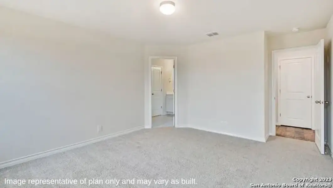 Spacious, unfurnished interior of a new home in Steele Creek, Cibolo (Image 9).