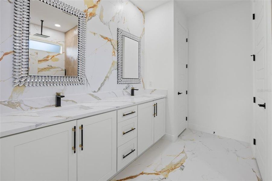 Furnished interior view inside a new home in , Dunnellon (Image 6).