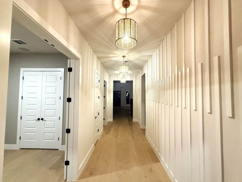 Spacious, unfurnished interior of a new home in Parmer Ranch, Georgetown (Image 22).