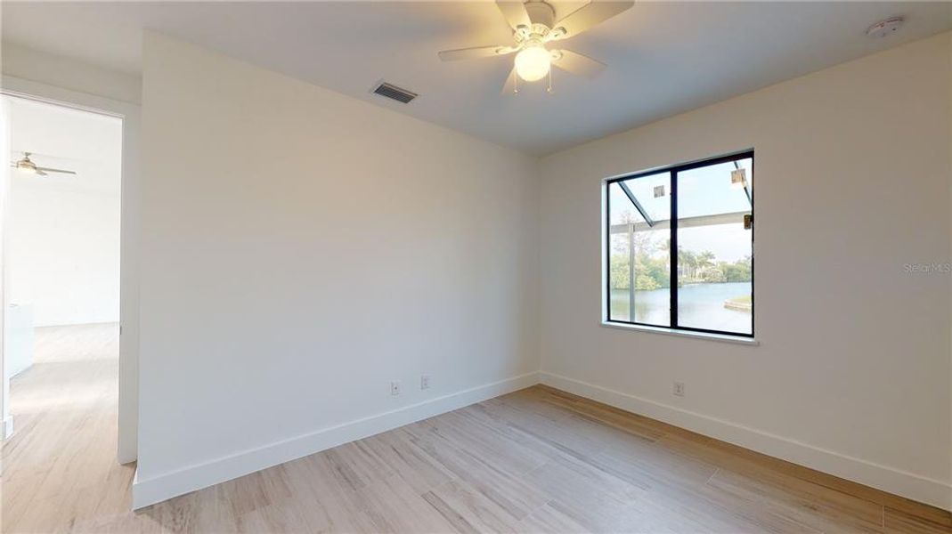 Spacious, unfurnished interior of a new home in , Port Charlotte (Image 18).