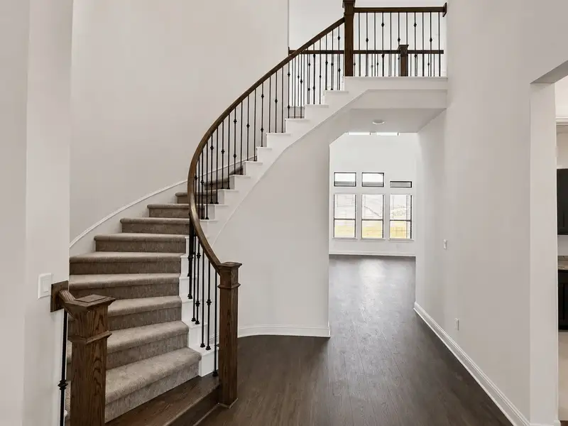 Spacious, unfurnished interior of a new home in Santa Rita Ranch, Liberty Hill (Image 7). Spacious, unfurnished interior of a new home in Santa Rita Ranch, Liberty Hill (Image 7).