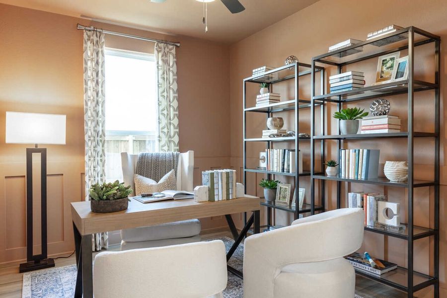 Representative furnished interior of a home built from the Monet-SS by Highland Homes in Lariat, Liberty Hill (Image 56).