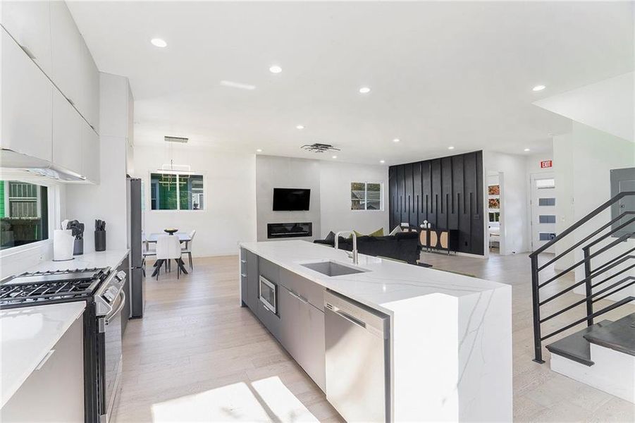 Furnished interior view inside a new home in , Atlanta (Image 8).
