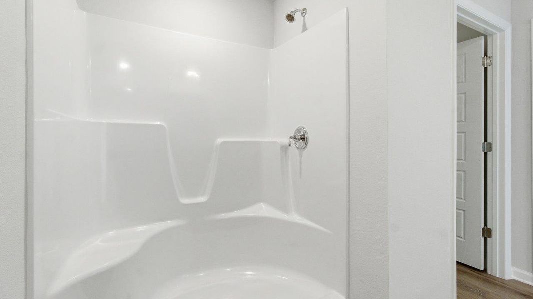 Close-up of interior finishes inside a home in Misting Springs, Crawfordville (Image 16).