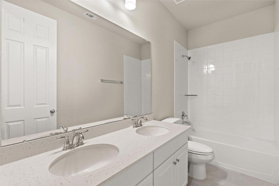 Note: Sample product photo. Actual exterior and interior selections may vary by homesite. Photo may be virtually staged