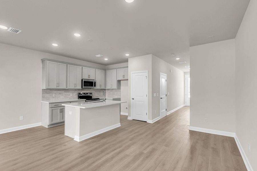 Image 37 of a home in .