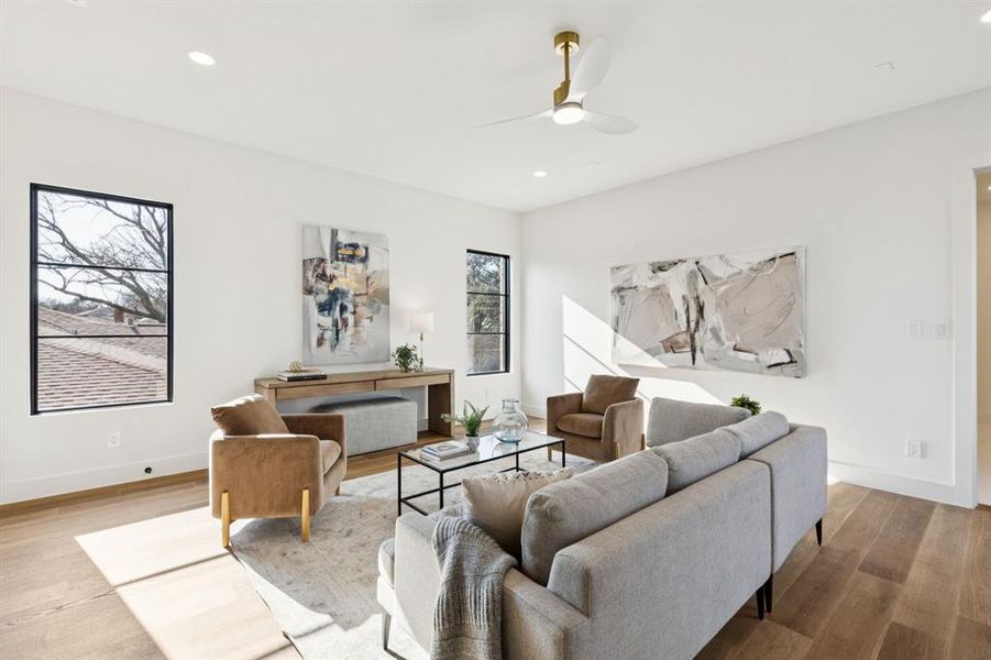 Furnished interior view inside a new home in , Dallas (Image 23).