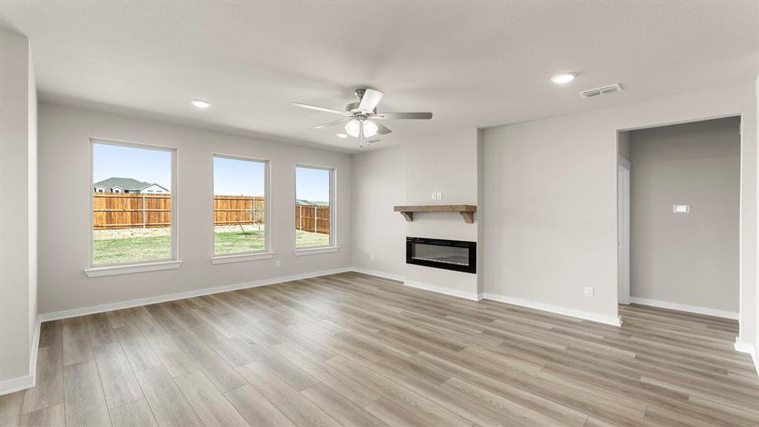 12. 747 Embrace - Family 12. 747 Embrace - Family