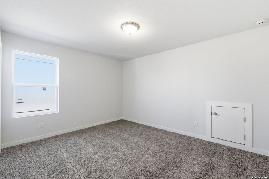 Spacious, unfurnished interior of a new home in Talley Fields, San Antonio (Image 24).
