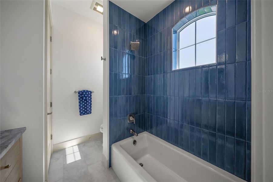 Image 38 of a home in .