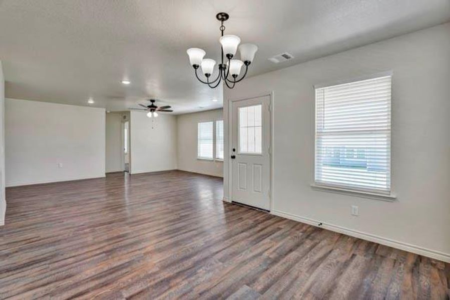 Spacious, unfurnished interior of a new home in , Fort Worth (Image 12).