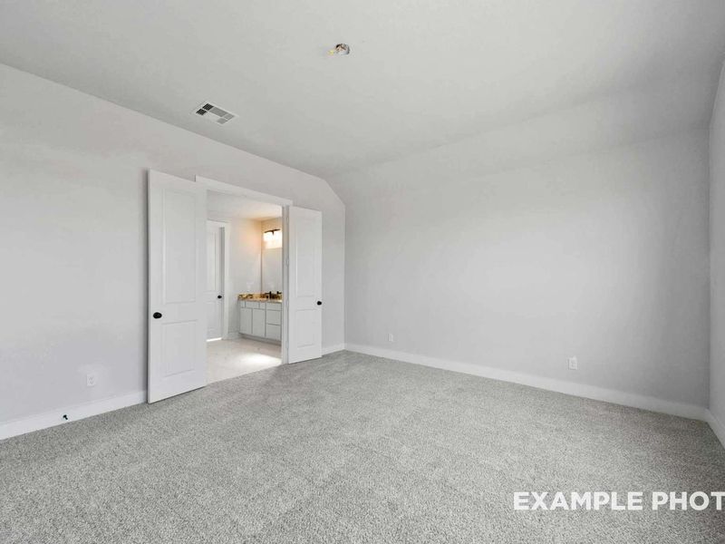 Spacious, unfurnished interior of a new home in Lago Mar, Texas City (Image 22). Spacious, unfurnished interior of a new home in Lago Mar, Texas City (Image 22).