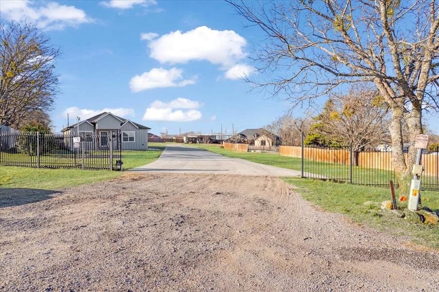 Image 33 of a home in .