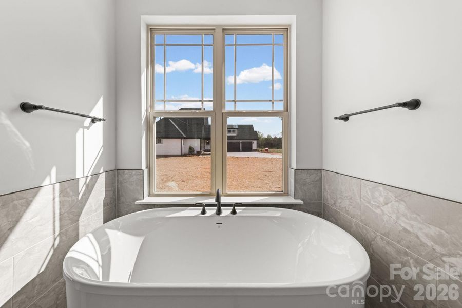 Image 43 of a home in .