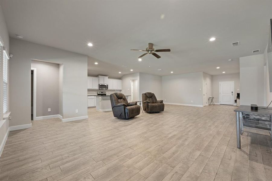 Image 28 of a home in The Parks of Alvarado.