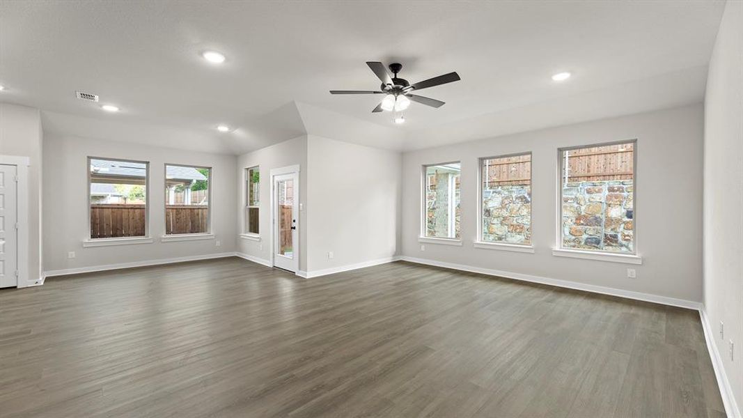 17. 1208 Cider Mill - Family (2) 17. 1208 Cider Mill - Family (2)