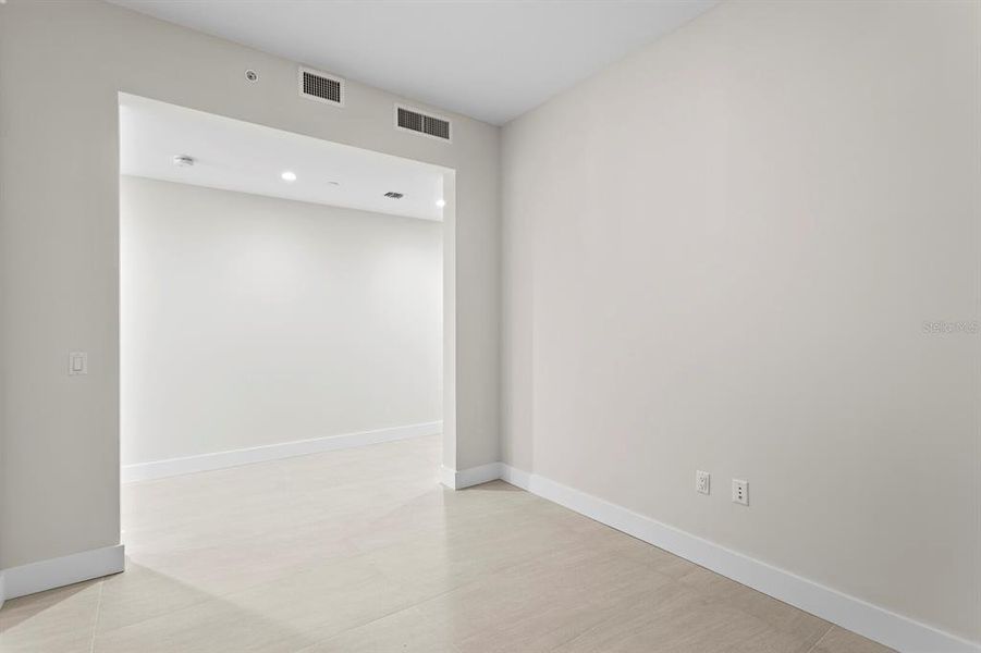 Spacious, unfurnished interior of a new home in , St. Petersburg (Image 26). Spacious, unfurnished interior of a new home in , St. Petersburg (Image 26).