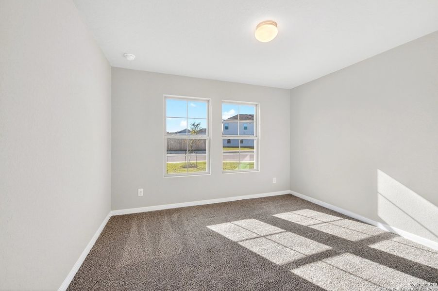 Spacious, unfurnished interior of a new home in Winding Brook, San Antonio (Image 17).