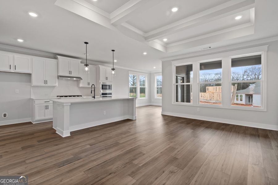 Image 32 of a home in Rosewood Lake Preserve.