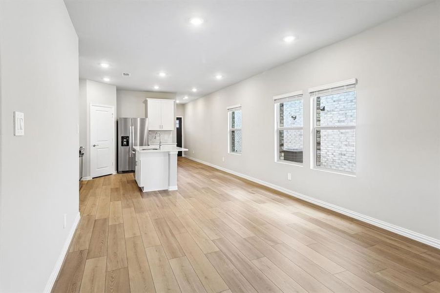 Spacious, unfurnished interior of a new home in Southridge - Spring Series, Princeton (Image 16).