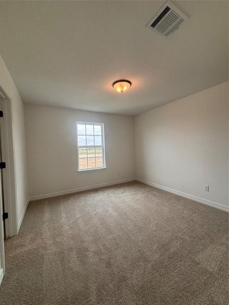 Spacious, unfurnished interior of a new home in Ashland, Angleton (Image 14).