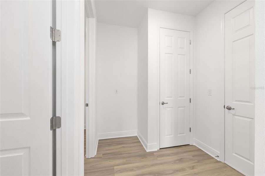 Spacious, unfurnished interior of a new home in , Ocala (Image 39).