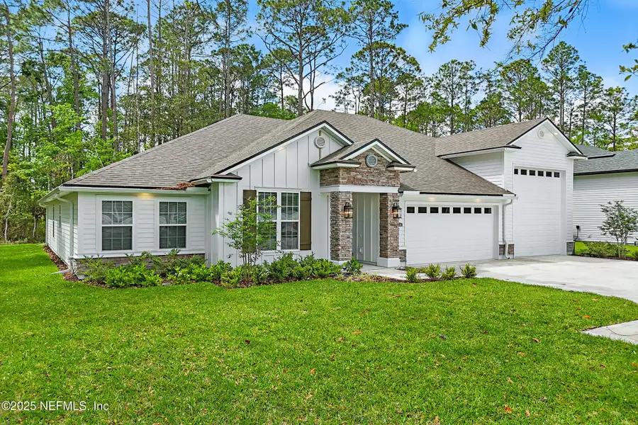 Front exterior of a home in the Goose Creek Estates community, located in Green Cove Springs, FL (Image 3).