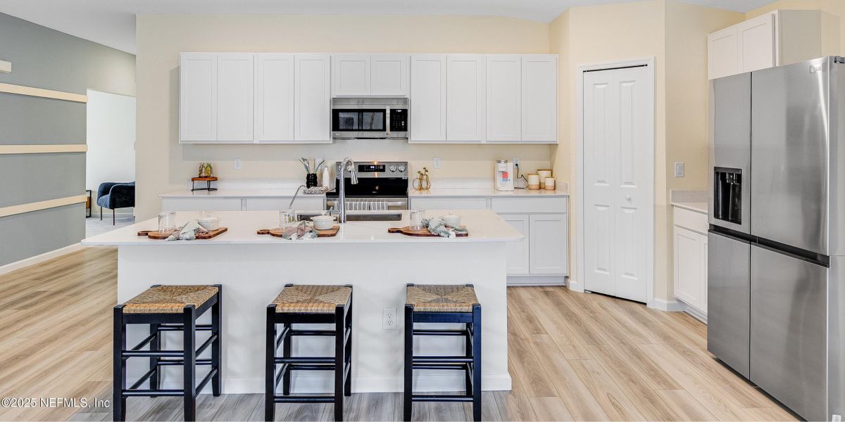 Furnished interior view inside a new home in Kings Preserve, Jacksonville (Image 6). Furnished interior view inside a new home in Kings Preserve, Jacksonville (Image 6).