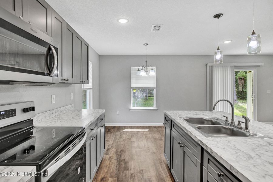 Furnished interior view inside a new home in , Jacksonville (Image 7).