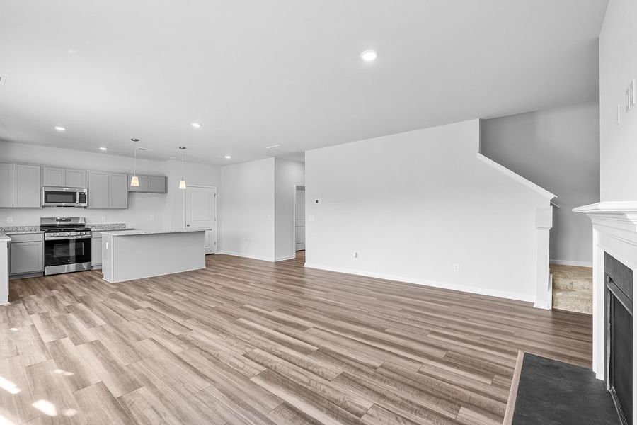 Spacious, unfurnished interior of a new home in Bell West, Kernersville (Image 18).