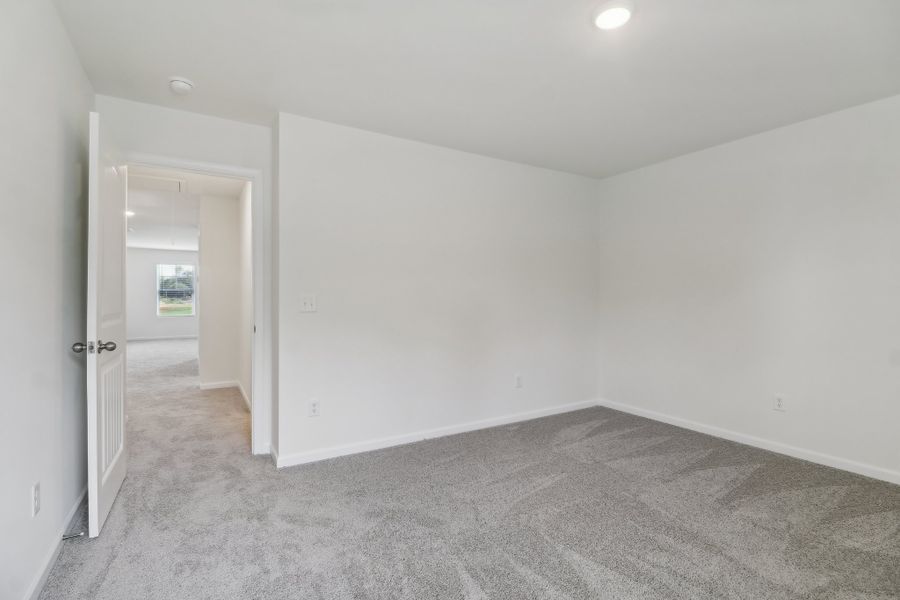 Representative unfurnished interior of a home built from the Kingston ll by Great Southern Homes in Portrait Hills, Aiken (Image 32).