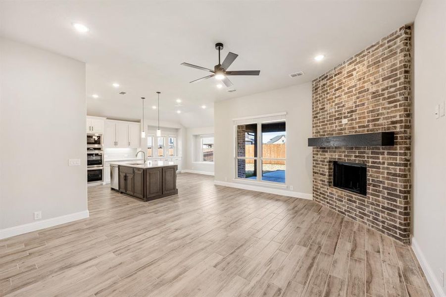 Spacious, unfurnished interior of a new home in Hayes Crossing, Midlothian (Image 29).
