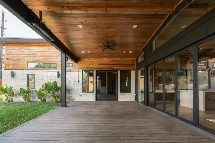Exterior details and patio area of a home in , Houston (Image 23).