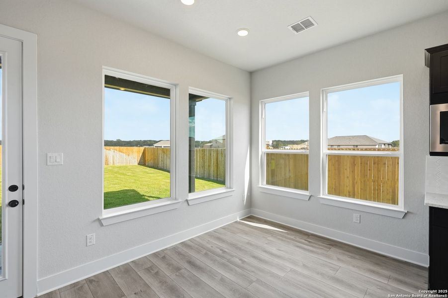 Spacious, unfurnished interior of a new home in Alsatian Oaks, Castroville (Image 37).