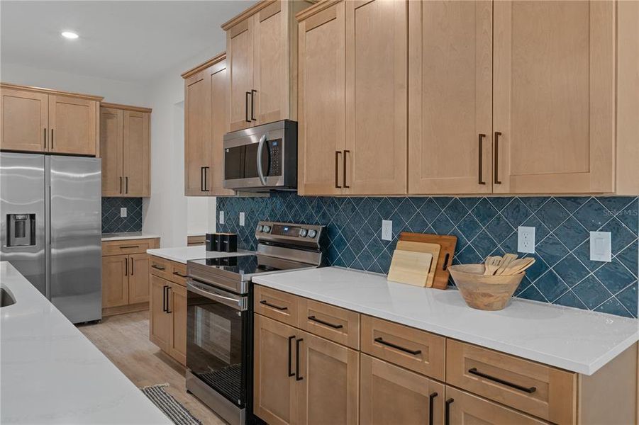 Furnished interior view inside a new home in , Dunnellon (Image 37).