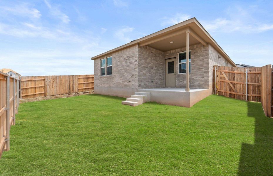 Exterior details and patio area of a home in Sunfield, Buda (Image 21).