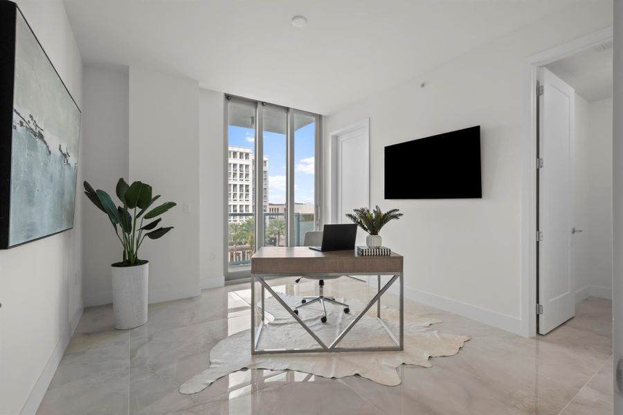 Furnished interior view inside a new home in Royal Palm Residences, Boca Raton (Image 27).