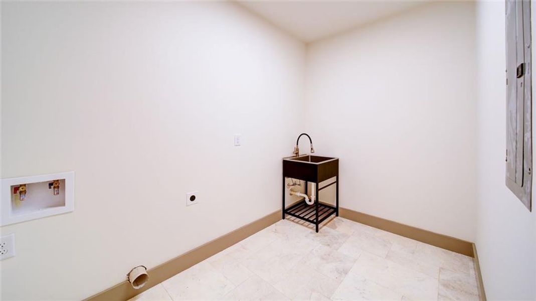Spacious, unfurnished interior of a new home in , Dawsonville (Image 18). Spacious, unfurnished interior of a new home in , Dawsonville (Image 18).